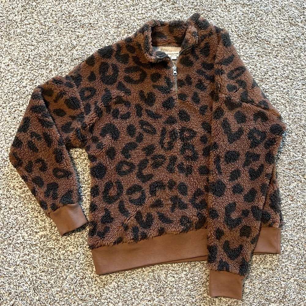 Soft fleece leopard print top
